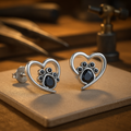 Boucles d'oreilles en forme de patte de cœur – argent avec émail noir